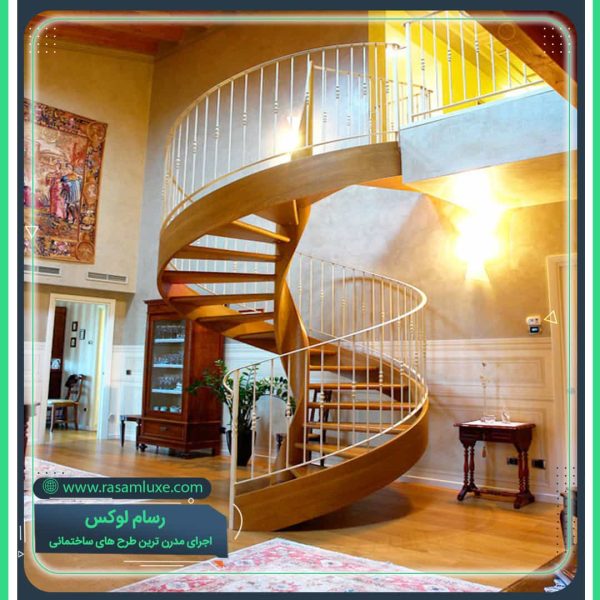 نصب راه پله مارپیچ چوبی داخل منزل