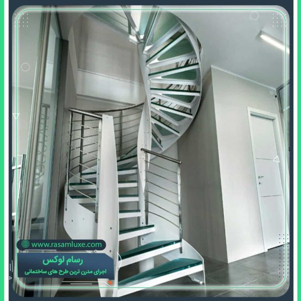 نصب راه پله پیچ استیل شیشه